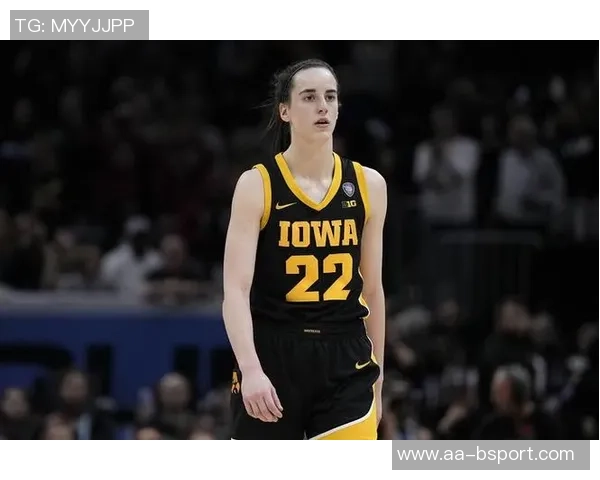 文班赞克拉克大学表现令人敬畏男女篮球场上她的表现令人惊叹不已