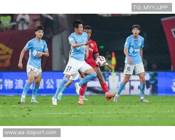 中超第30轮大战即将来袭大连英博迎战上海海港精彩对决不容错过 中超第30轮大战即将来袭大连英博迎战上海海港精彩对决不容错过