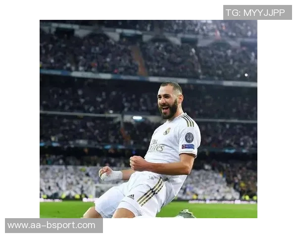 本泽马与吉达联合续约至2028年官方消息即将发布 本泽马与吉达联合续约至2028年官方消息即将发布