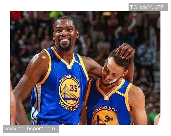 吉米与库里的默契展现杜兰特的影响力与文班的崛起之路