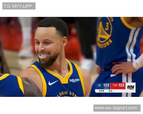 库里表现起伏不定末节失误致球队失利27分6板4助难掩遗憾