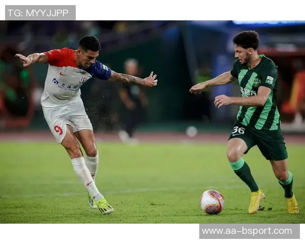 海港队只需末轮拿一分即可锁定中超三连冠优势明显前景乐观 海港队只需末轮拿一分即可锁定中超三连冠优势明显前景乐观